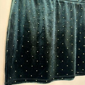 Elegant Velvet Skirt with Gold Pearl Accents Women’s Sz M